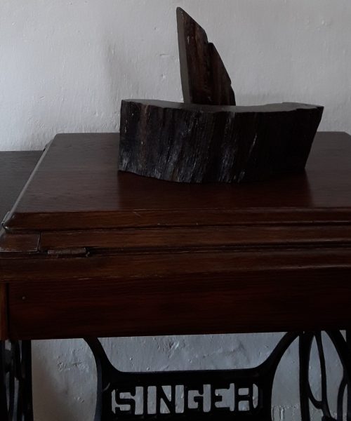 Handwerkskunst Holzfiguren Möbelrestaurierung Antiquitäten Nähmaschine mit Tisch