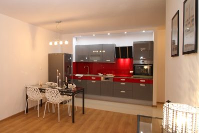 Altbausanierung Badsanierung Küche Schrankraum Interior Design Küchenzeile Rotkäppchen